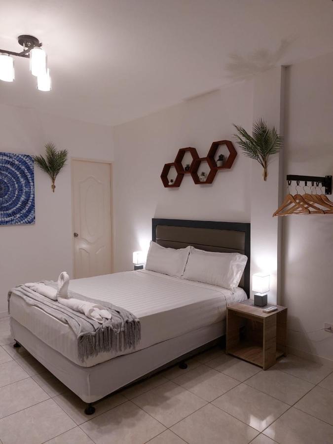 Bonsai Jacuzzi Suites Panglao Exterior photo