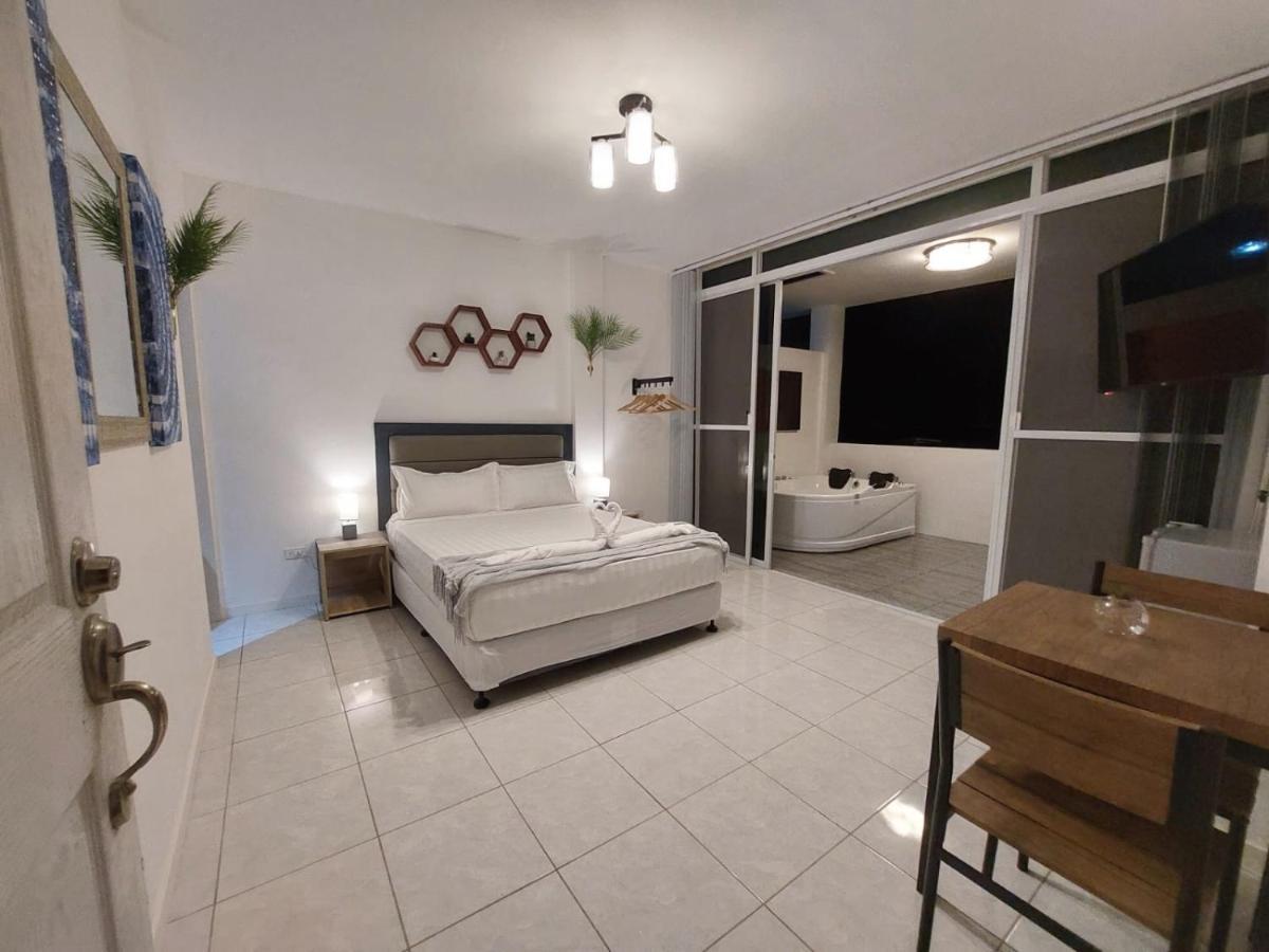 Bonsai Jacuzzi Suites Panglao Exterior photo