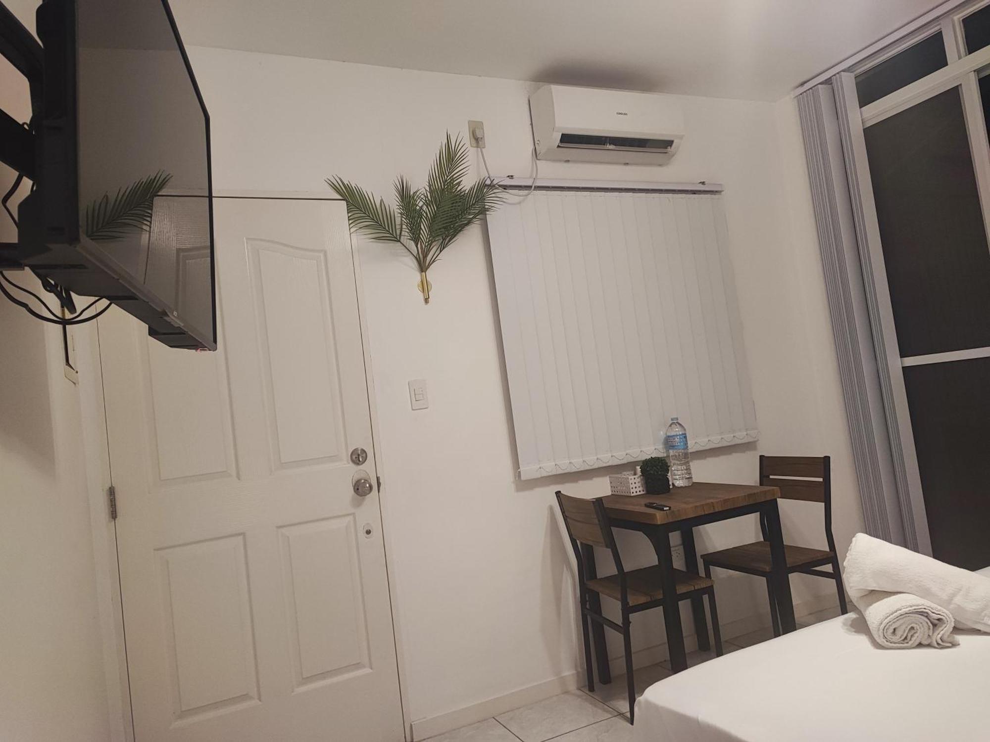 Bonsai Jacuzzi Suites Panglao Exterior photo