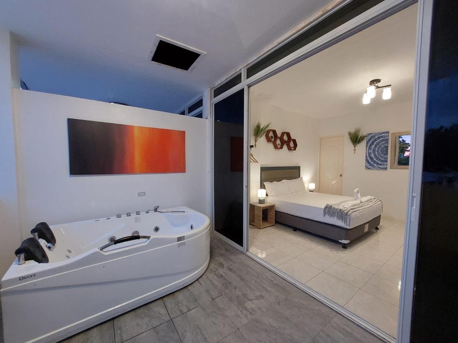 Bonsai Jacuzzi Suites Panglao Exterior photo